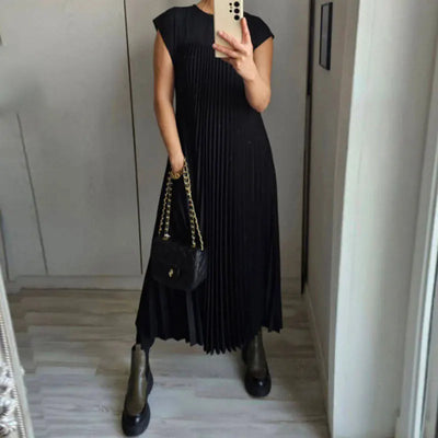 Tamara | Elegant Pleated Maxi Dress
